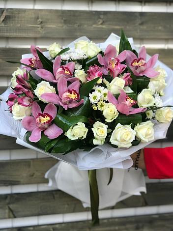 Букет цветов из: Розы и Хризантемы в Судже
