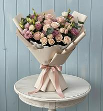 Букет цветов из:  Розы и Лизиантусы #REPLACE_PRED# Судже