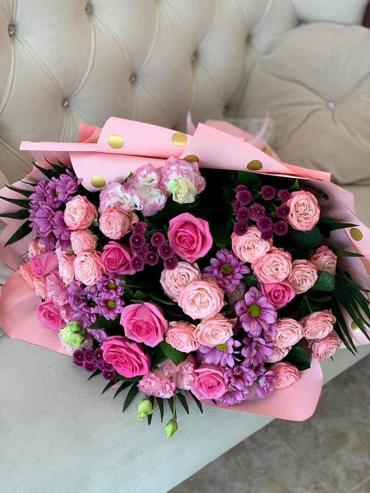 Букет цветов из: Хризантемы, Розы и Лизиантусы в Судже