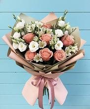Букет цветов из:  Розы, Альстромерии и Лизиантусы #REPLACE_PRED# Судже