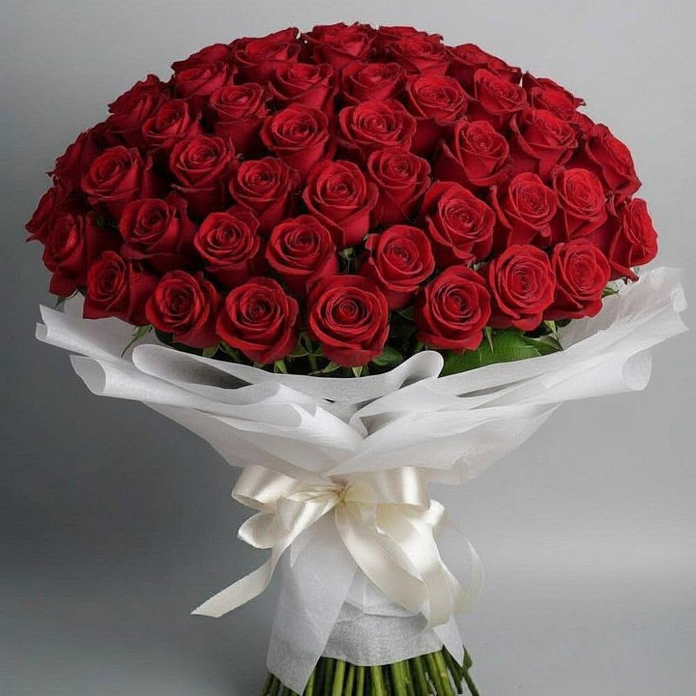 Букет 101 Красная роза Блэк Мэджик в Судже