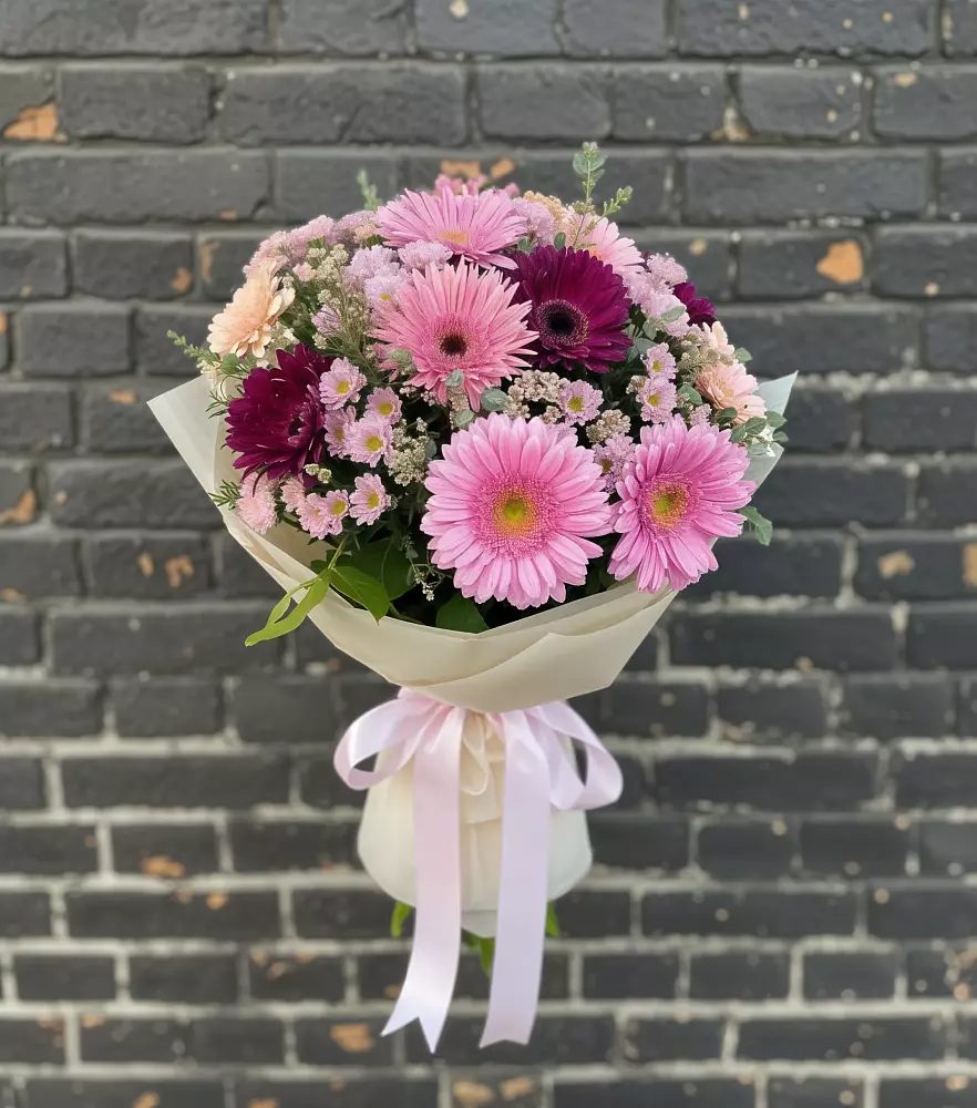 Букет цветов из: Герберы и Хризантемы в Судже