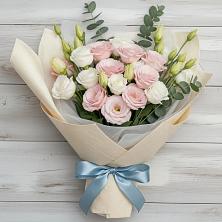 Букет цветов из:  Лизиантусы в Судже