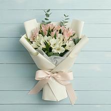 Букет цветов из:  Альстромерии в Судже