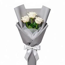 Букет 3 белые розы в Судже