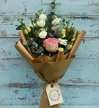 Букет цветов из:  Розы и Лизиантусы в Судже